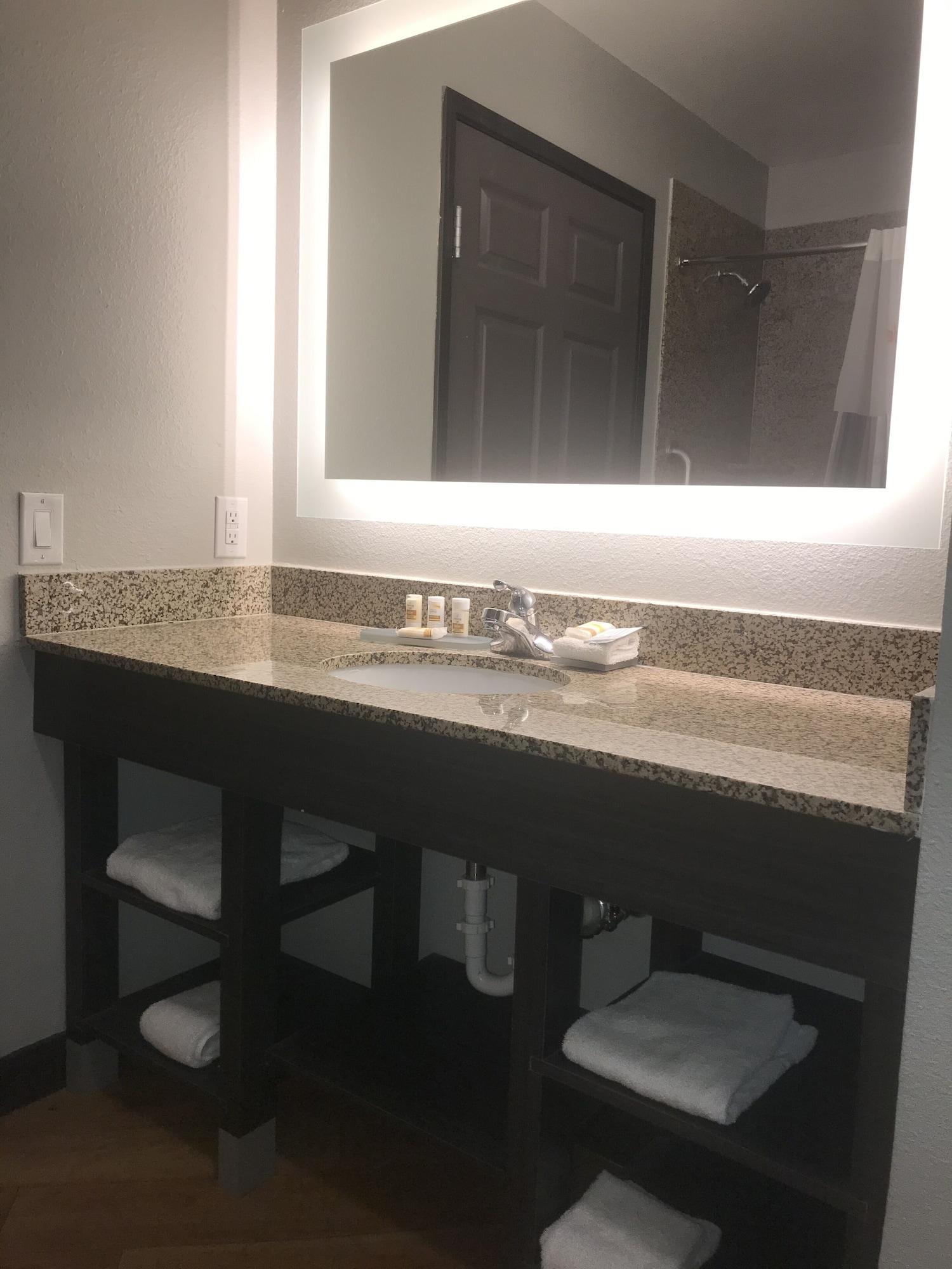 La Quinta By Wyndham Abilene Mall מראה חיצוני תמונה
